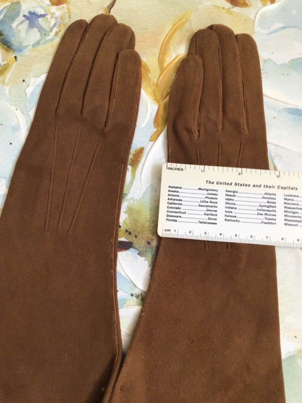 Vintage Womens Brown Suede Gloves Mid Length